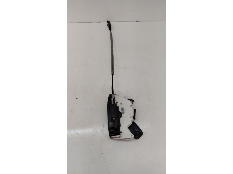 Recambio de cerradura puerta trasera izquierda para volkswagen golf vii lim. (5g1) advance bluemotion referencia OEM IAM   
							