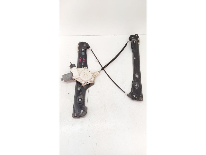 Recambio de elevalunas delantero derecho para bmw serie 3 berlina (e90) 318d 122 cv referencia OEM IAM 6927023  