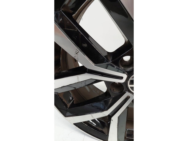 Recambio de llanta para volkswagen passat variant (cb5) 2.0 tdi referencia OEM IAM   
							