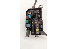 Recambio de caja reles / fusibles para toyota rav 4 iii (_a3_) 2.2 d 4wd (ala30_) referencia OEM IAM 8266242180  