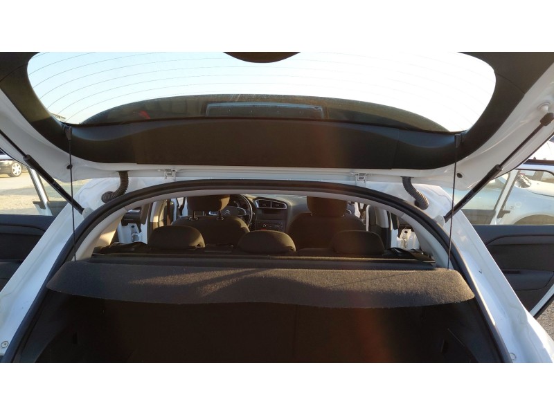 Recambio de bandeja trasera para citroën c4 ii (nc_) 1.6 hdi 90 referencia OEM IAM   