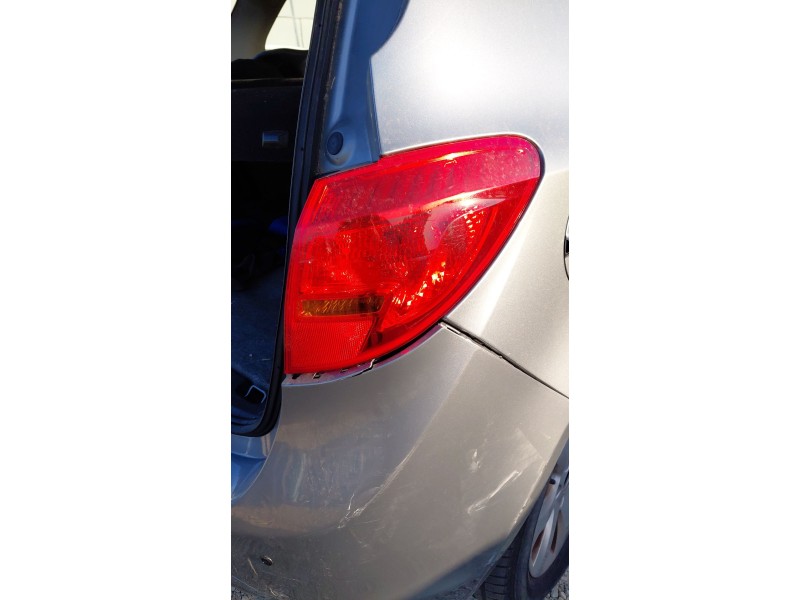 Recambio de piloto trasero derecho para opel meriva b monospace (s10) 1.7 cdti (75) referencia OEM IAM   
							