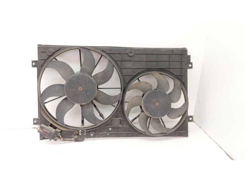 Recambio de electroventilador para volkswagen golf vi (5k1) 1.4 16v tsi referencia OEM IAM 1K0121207  
							