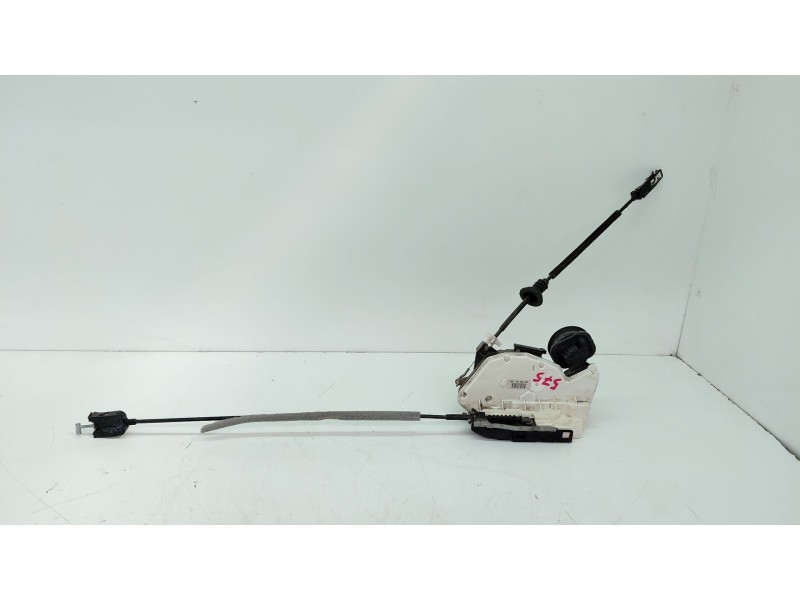 Recambio de cerradura puerta trasera izquierda para volkswagen golf vi (5k1) 1.4 16v tsi referencia OEM IAM 5K4839015B  
							