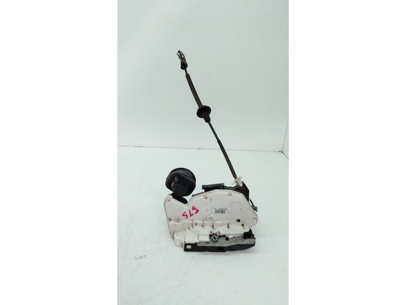 Recambio de cerradura puerta trasera derecha para volkswagen golf vi (5k1) 1.4 16v tsi referencia OEM IAM 5K4839016B  
							