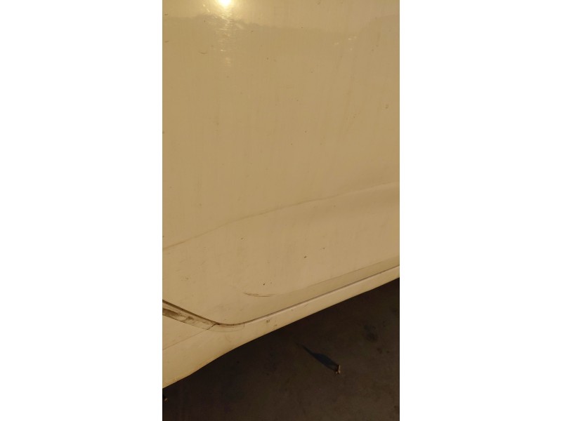 Recambio de puerta trasera derecha para kia carens iv 1.7 crdi referencia OEM IAM   
							