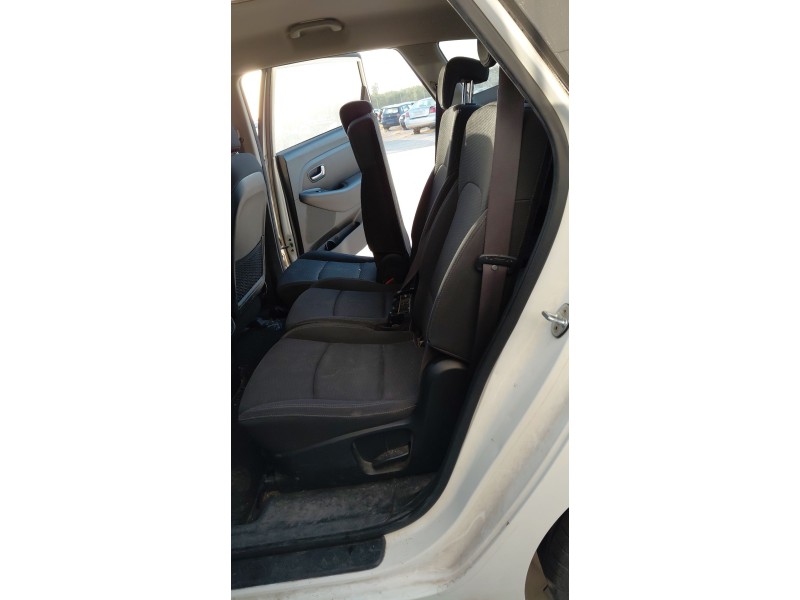 Recambio de asientos trasero izquierdo para kia carens iv 1.7 crdi referencia OEM IAM   