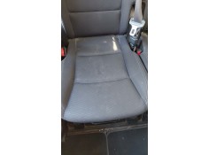 Recambio de asiento trasero medio para kia carens iv 1.7 crdi referencia OEM IAM    2