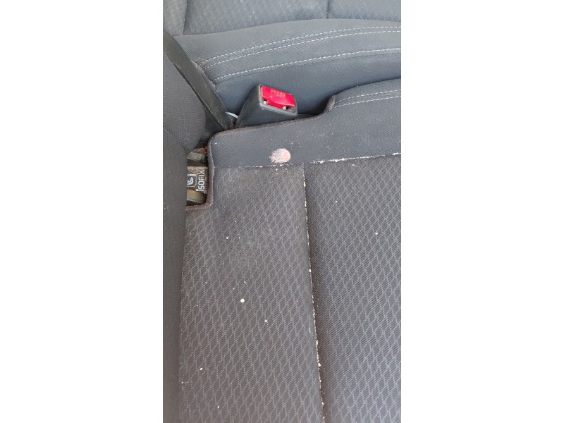 Recambio de asientos trasero derecho para kia carens iv 1.7 crdi referencia OEM IAM   