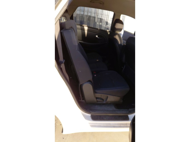 Recambio de asientos trasero derecho para kia carens iv 1.7 crdi referencia OEM IAM   
							
