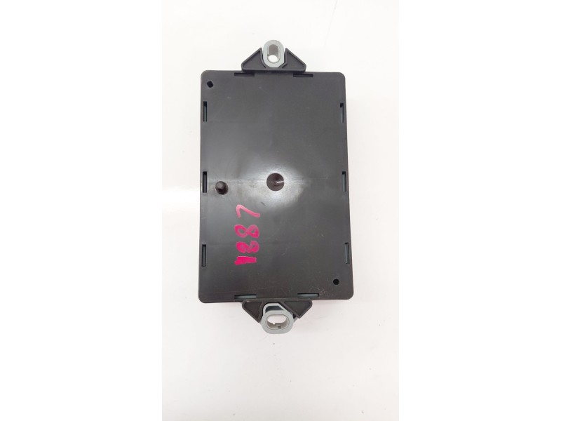 Recambio de caja reles / fusibles para jaguar i-pace (x590) ev400 awd referencia OEM IAM CPLA14Q073AA  