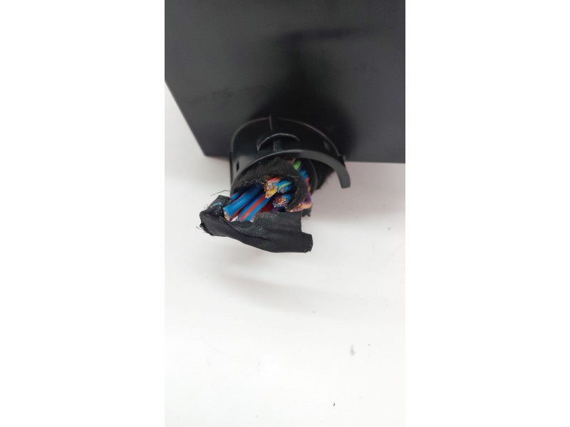 Recambio de caja reles / fusibles para jaguar i-pace (x590) ev400 awd referencia OEM IAM J9D314K016AA  