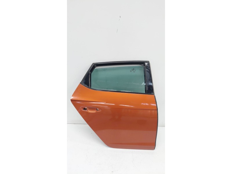 Recambio de puerta trasera derecha para seat leon (5f1) fr plus referencia OEM IAM   
							