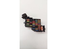 Recambio de caja reles / fusibles para porsche panamera 4.8 v8 turbo cat referencia OEM IAM 7L0941828B  