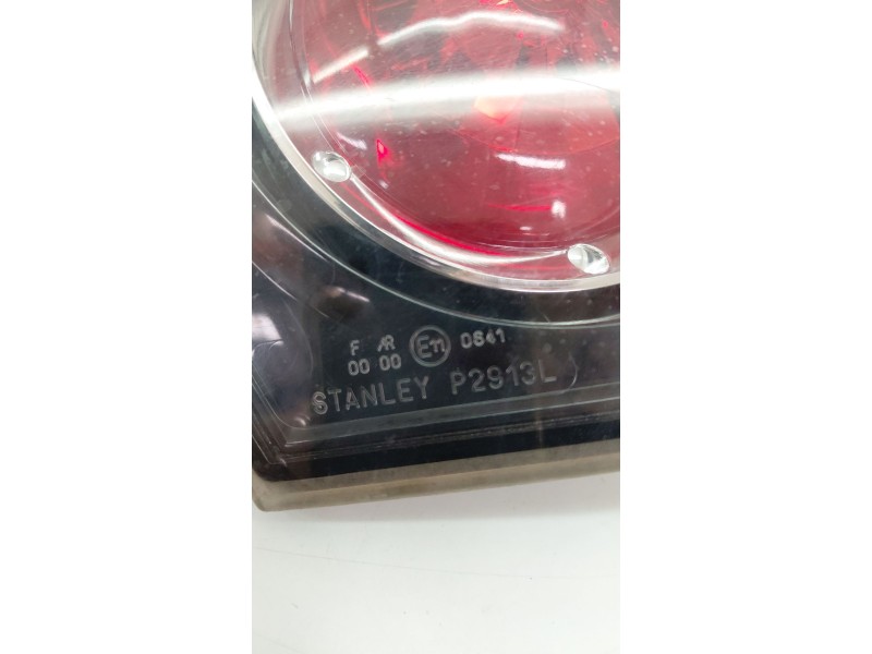 Recambio de piloto trasero izquierdo interior para mazda 3 (bk) 1.6 di turbo referencia OEM IAM P2913L  