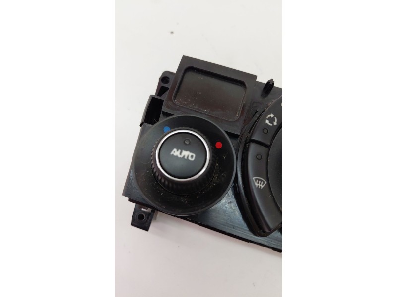 Recambio de mando climatizador para peugeot 5008 (0u_, 0e_) 1.6 hdi referencia OEM IAM 96738323XT  