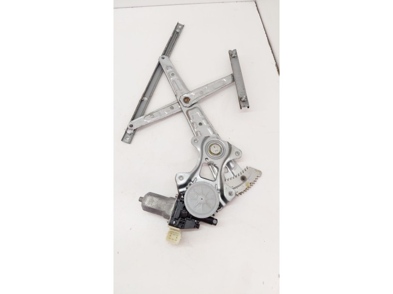 Recambio de elevalunas trasero derecho para nissan x-trail iii (t32_, t32r, t32rr) 1.6 dci (t32) referencia OEM IAM 827301BA0A  
							