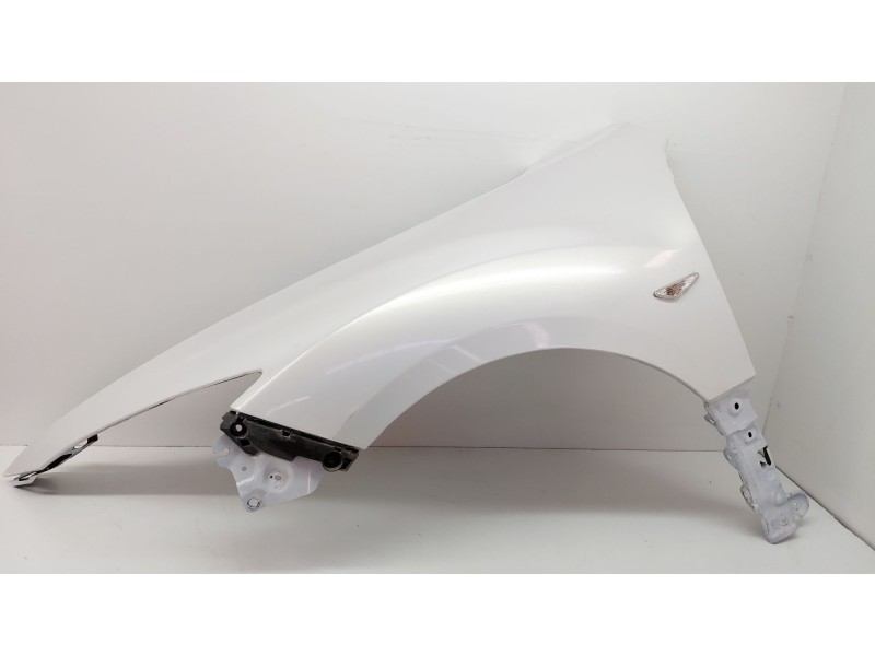 Recambio de aleta delantera izquierda para mazda 6 hatchback (gh) 2.2 d (gh10) referencia OEM IAM   
							