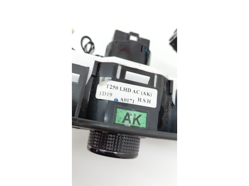 Recambio de mando calefaccion / aire acondicionado para chevrolet aveo hatchback (t300) 1.4 referencia OEM IAM T250LHD  
							
