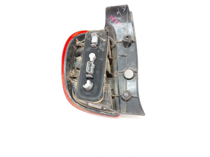 Recambio de piloto trasero derecho para nissan micra iv (k13k, k13kk) 1.2 referencia OEM IAM   
							