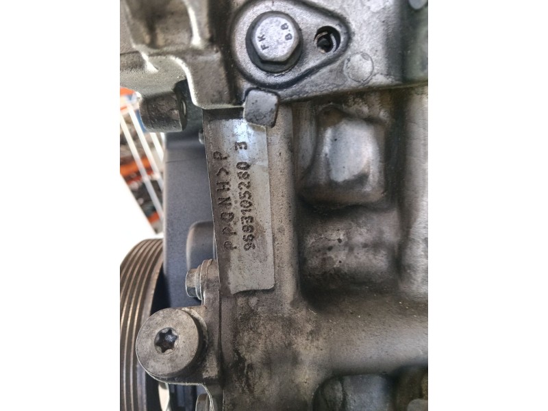 Recambio de motor completo para peugeot 5008 (0u_, 0e_) 1.6 hdi referencia OEM IAM 9HR 9H05 
							