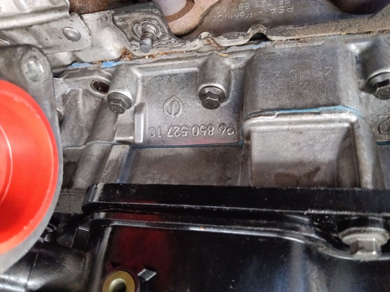 Recambio de motor completo para peugeot 5008 (0u_, 0e_) 1.6 hdi referencia OEM IAM 9HR 9H05 
							