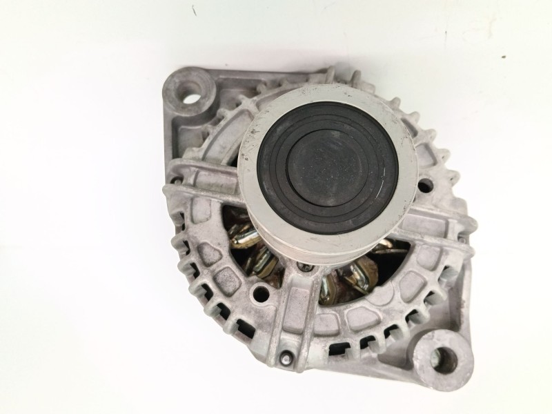 Recambio de alternador para opel zafira / zafira family b (a05) 1.9 cdti (m75) referencia OEM IAM Cgb15059  