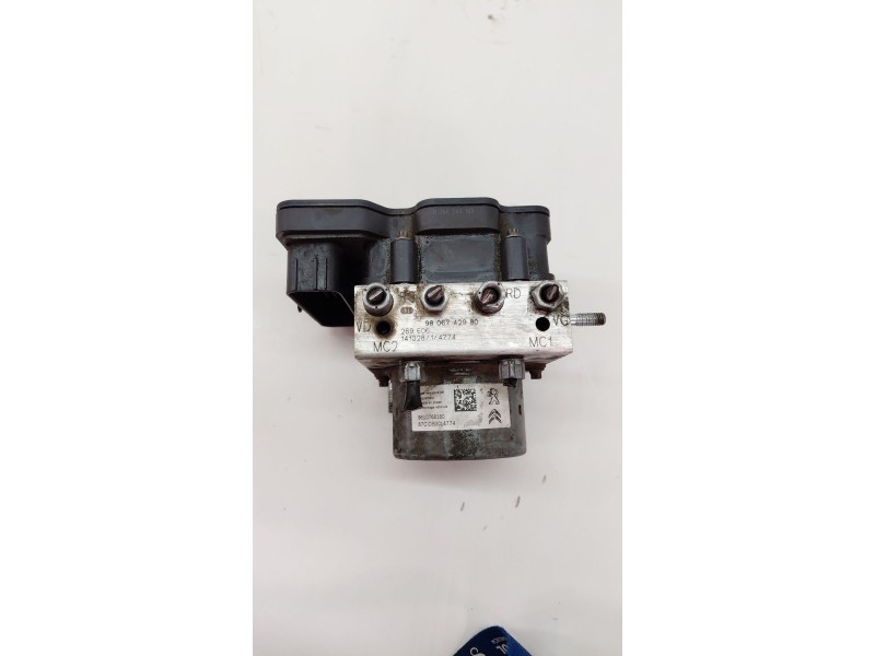 Recambio de abs para citroën c4 picasso 1.6 hdi 115 cv referencia OEM IAM 9806742980 9810768180 
