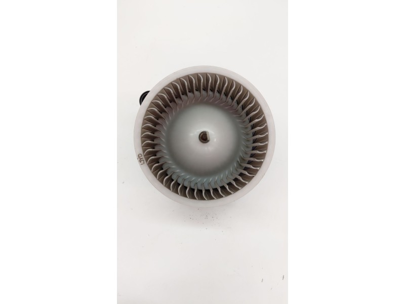 Recambio de motor calefaccion para kia cee´d 1.6 crdi 136 cv referencia OEM IAM F00S3B2474  
							