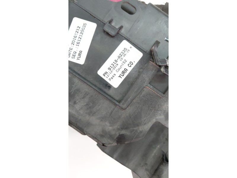 Recambio de caja reles / fusibles para kia cee´d 1.6 crdi 136 cv referencia OEM IAM 919503X510  
							