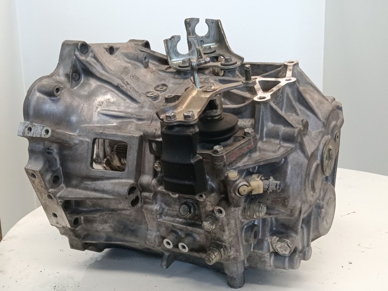 Recambio de caja cambios para toyota rav 4 iii (_a3_) 2.2 d 4wd (ala30_) referencia OEM IAM W82  
							