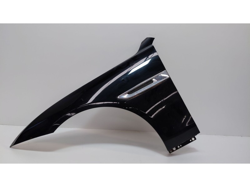 Recambio de aleta delantera izquierda para jaguar xe 2.0 diesel cat referencia OEM IAM   
							