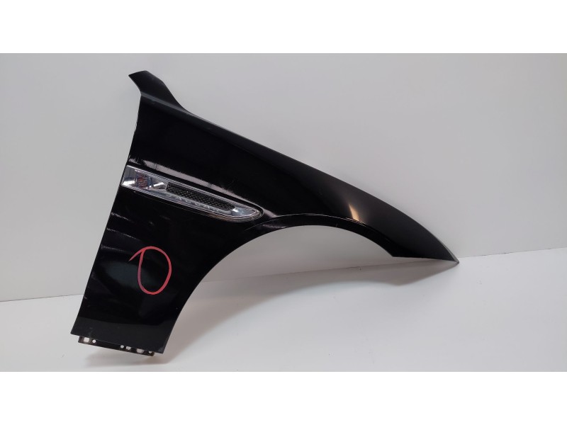 Recambio de aleta delantera derecha para jaguar xe 2.0 diesel cat referencia OEM IAM   
							