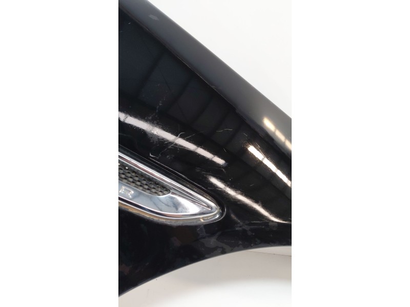 Recambio de aleta delantera derecha para jaguar xe 2.0 diesel cat referencia OEM IAM   