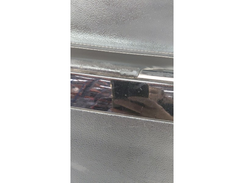 Recambio de guarnecido puerta delantera izquierda para kia cee´d 1.6 crdi 136 cv referencia OEM IAM   