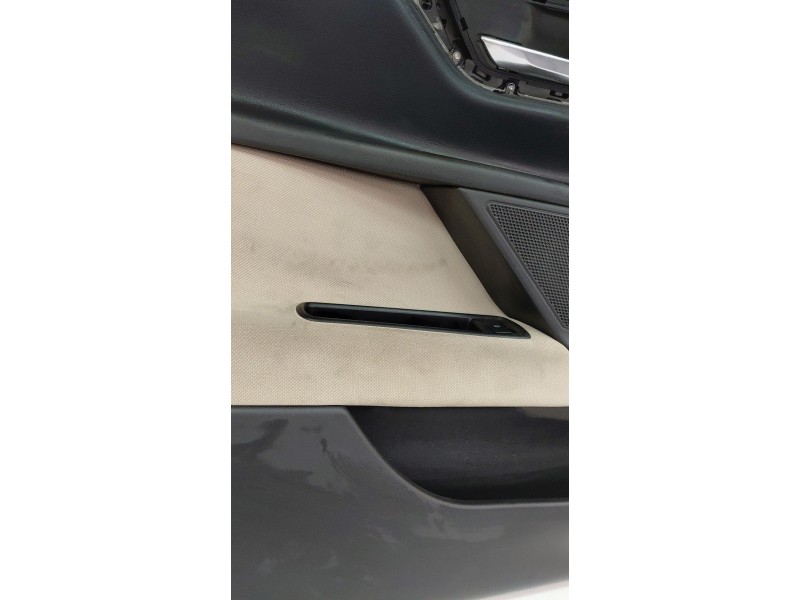 Recambio de guarnecido puerta delantera izquierda para jaguar xe 2.0 diesel cat referencia OEM IAM   