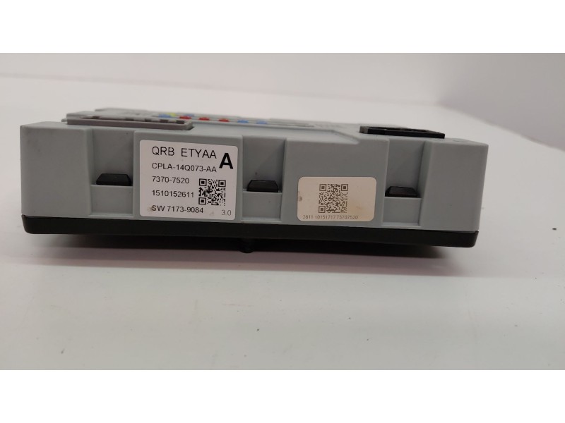 Recambio de caja reles / fusibles para jaguar xe 2.0 diesel cat referencia OEM IAM CPLA14Q073AA  