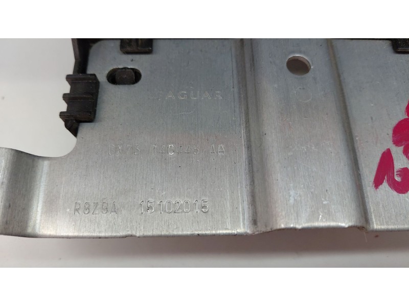 Recambio de caja reles / fusibles para jaguar xe 2.0 diesel cat referencia OEM IAM GX7314C445AA  
							