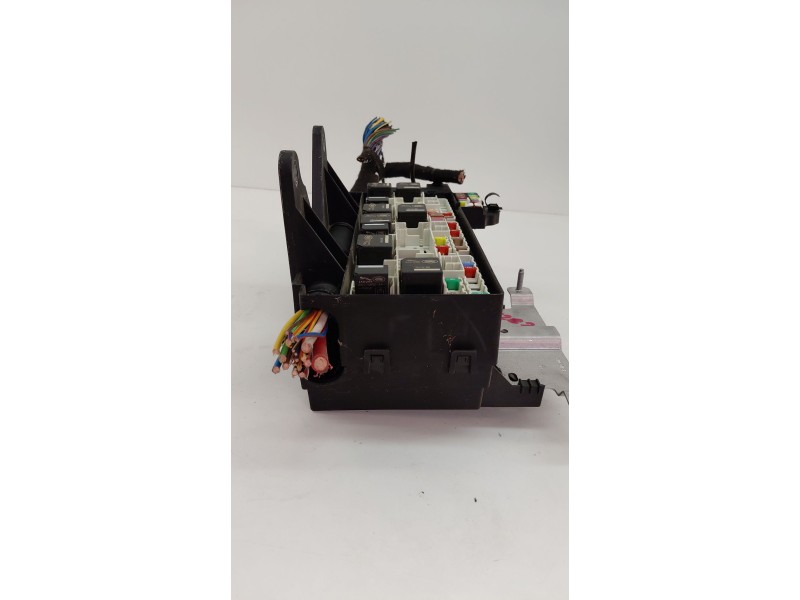 Recambio de caja reles / fusibles para jaguar xe 2.0 diesel cat referencia OEM IAM GX7314C445AA  