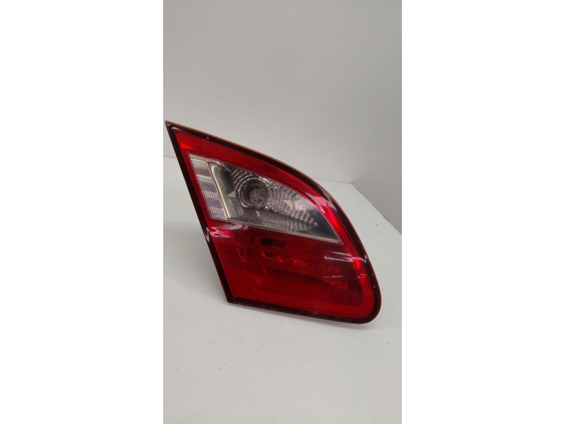 Recambio de piloto trasero izquierdo interior para chrysler sebring berlina 2.0 crd limited referencia OEM IAM 58622E  
							