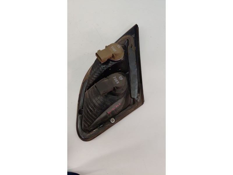 Recambio de piloto trasero izquierdo interior para chrysler sebring berlina 2.0 crd limited referencia OEM IAM 58622E  
							