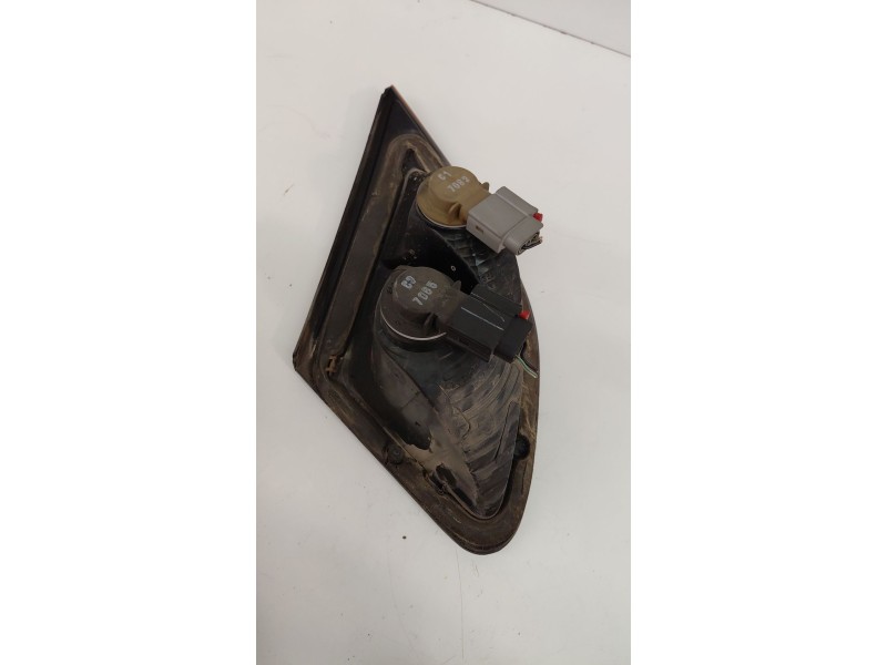 Recambio de piloto trasero derecho interior para chrysler sebring berlina 2.0 crd limited referencia OEM IAM 58622E  
							