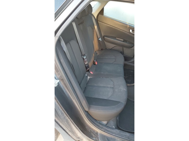 Recambio de asientos traseros para kia optima (jf) 1.7 crdi referencia OEM IAM   