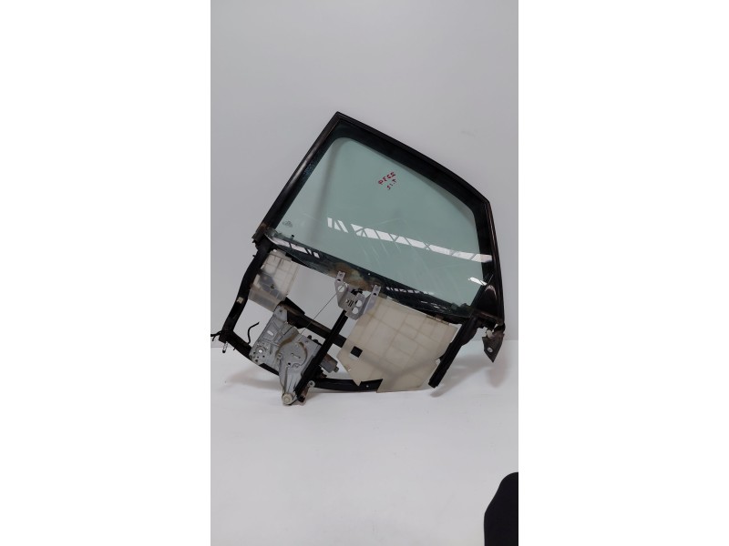 Recambio de luna trasera izquierda para audi a4 b5 (8d2) 2.4 referencia OEM IAM 0130821787  