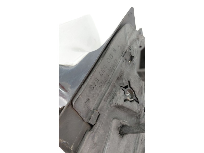 Recambio de retrovisor izquierdo para audi a4 b5 (8d2) 2.4 referencia OEM IAM 8D0857543  