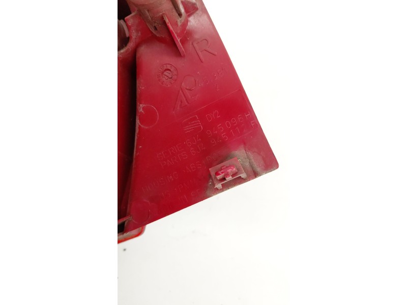 Recambio de piloto trasero derecho para seat ibiza iv (6j5, 6p1) 1.2 tdi referencia OEM IAM 6J4945096H  
							