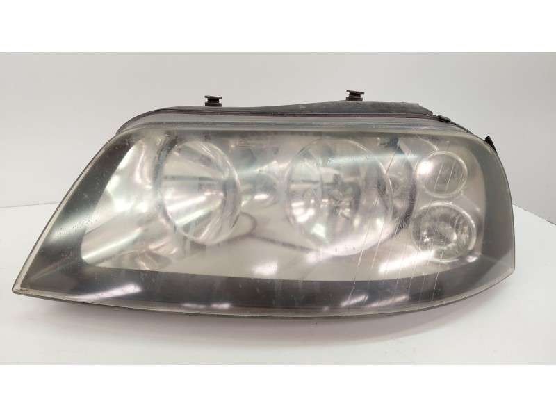 Recambio de faro izquierdo para seat alhambra (7v8, 7v9) 1.9 tdi referencia OEM IAM 1305239198  