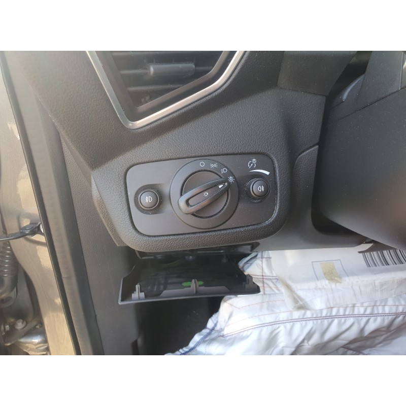 Recambio de mando luces para ford kuga (cbs) 2.0 tdci cat referencia OEM IAM AV6T13A024EB  