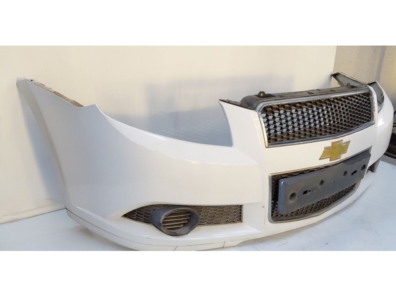 Recambio de paragolpes delantero para chevrolet aveo hatchback (t300) 1.4 referencia OEM IAM   