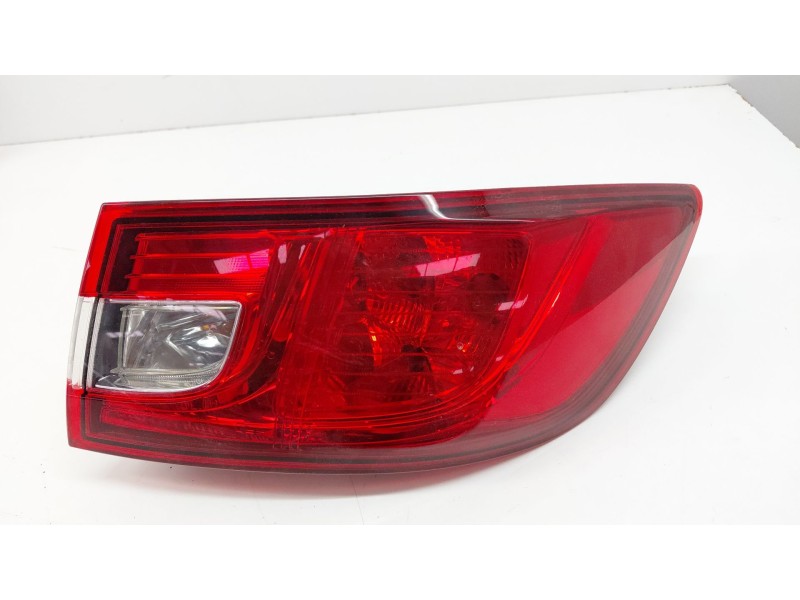 Recambio de piloto trasero derecho para renault clio iv (bh_) 1.5 dci 75 referencia OEM IAM 265509846R  